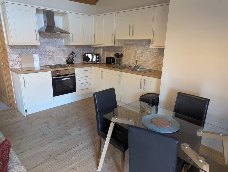Bodsey: Kitchen/Dining Area