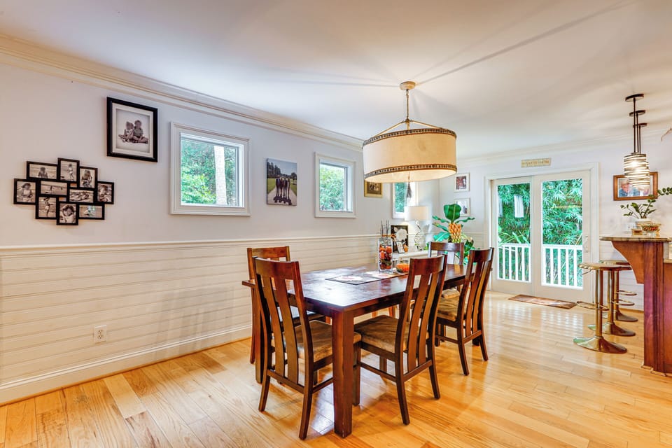 Dining Room | Main Level | Dishware & Flatware