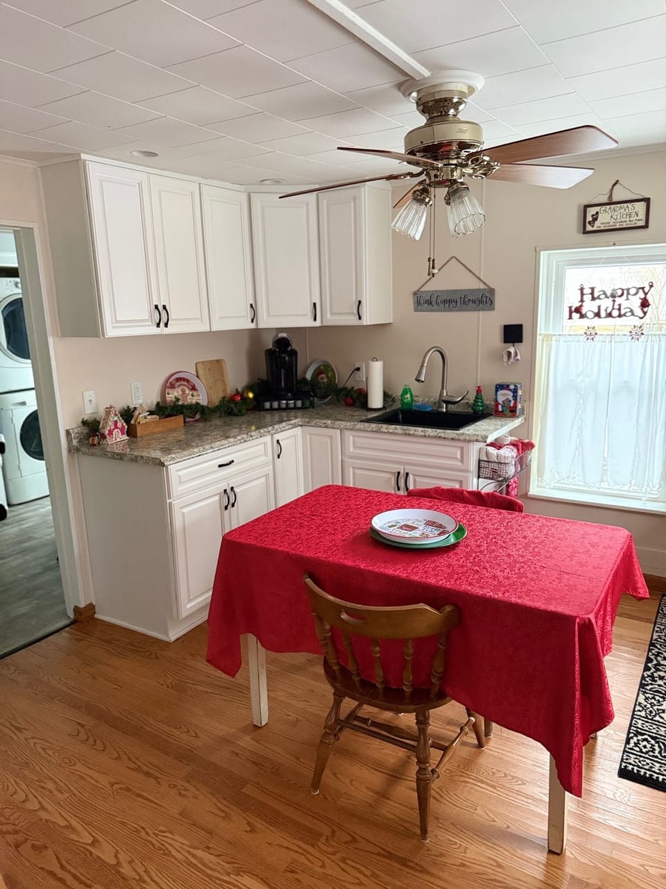 This kitchen has everything you will ever need. Just bring your appetite