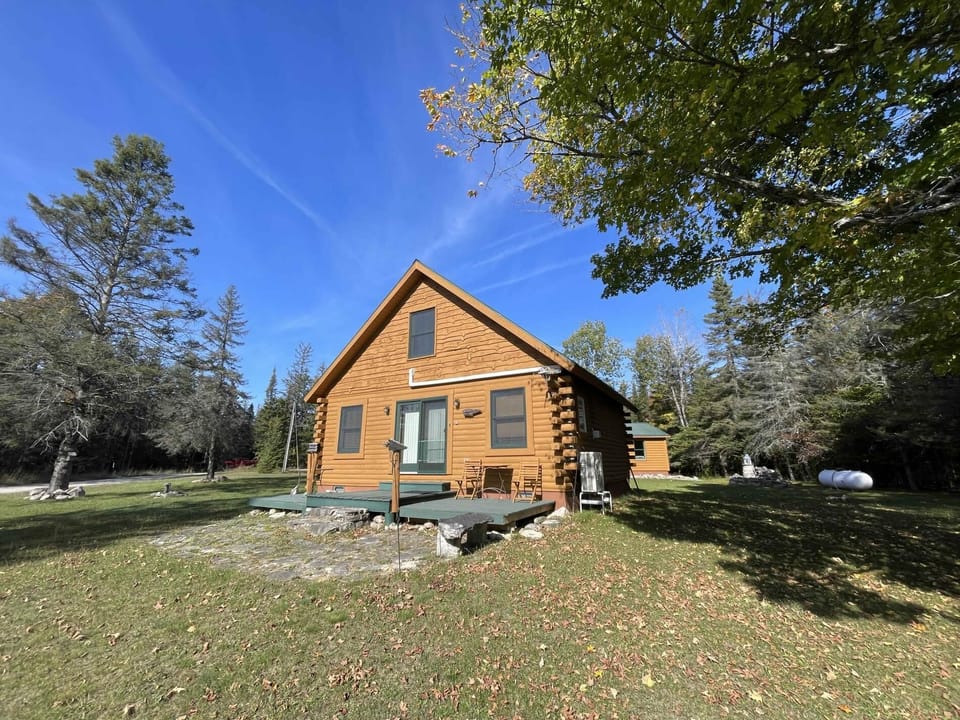 Take Four on Drummond Island (4661)