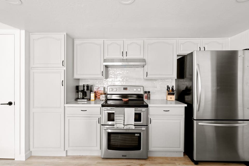 fully equipped kitchen with everything you need 
