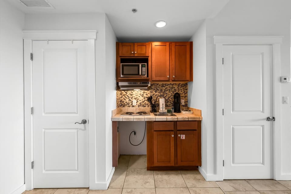 Kitchenette