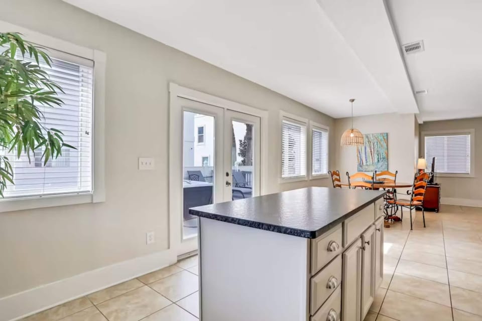 4132 E Co Highway 30A