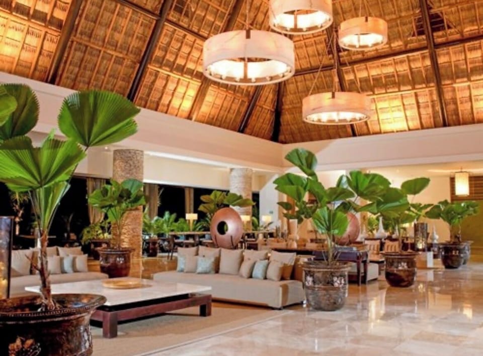 Mayan Palace Golf Lobby