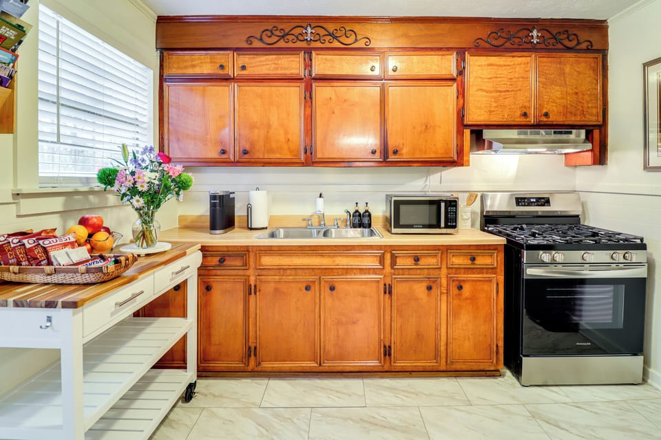 Kitchen | Blender | Toaster | Slow Cooker | Spices