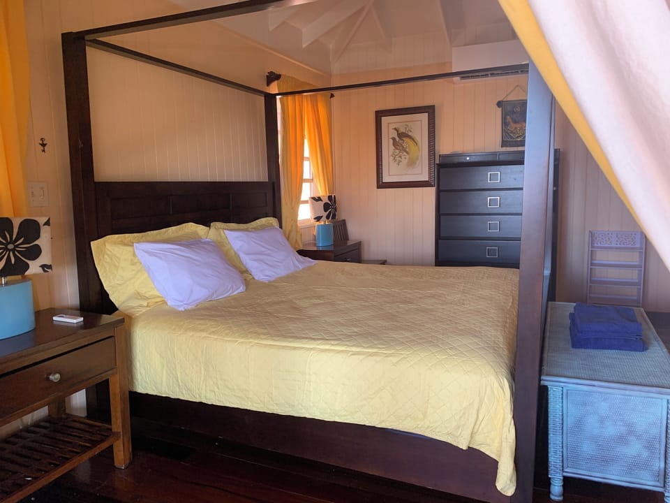 Yellow room