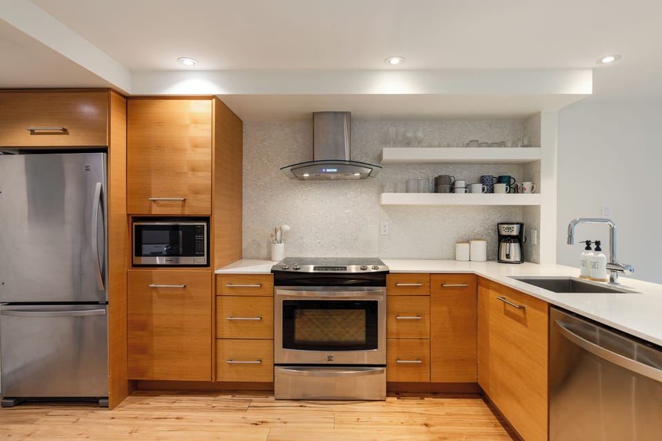 Kitchen - fully equipped, making home cooked meals a breeze.