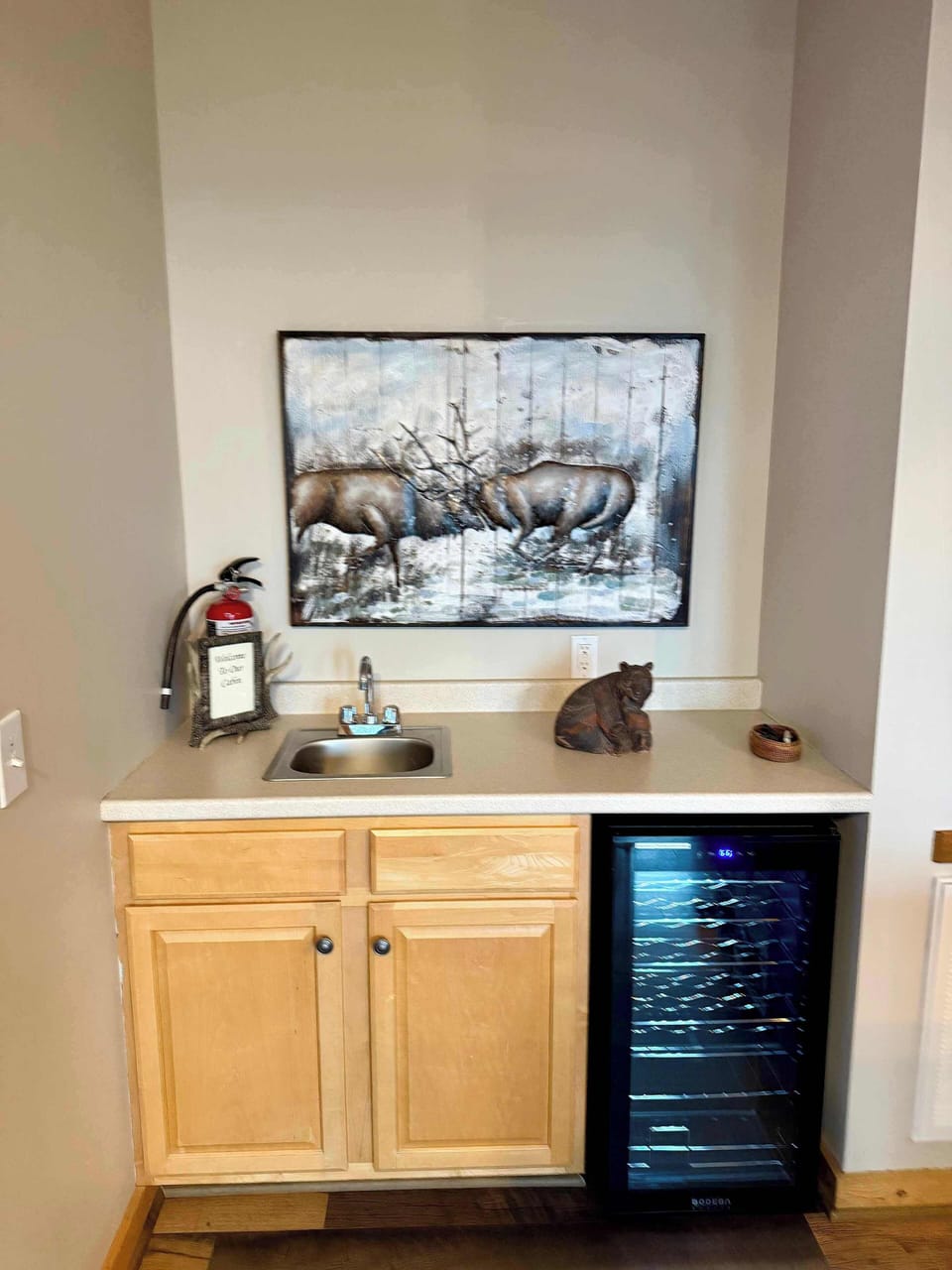 Enjoy the local wines, or bring your own and store in the wine fridge. 