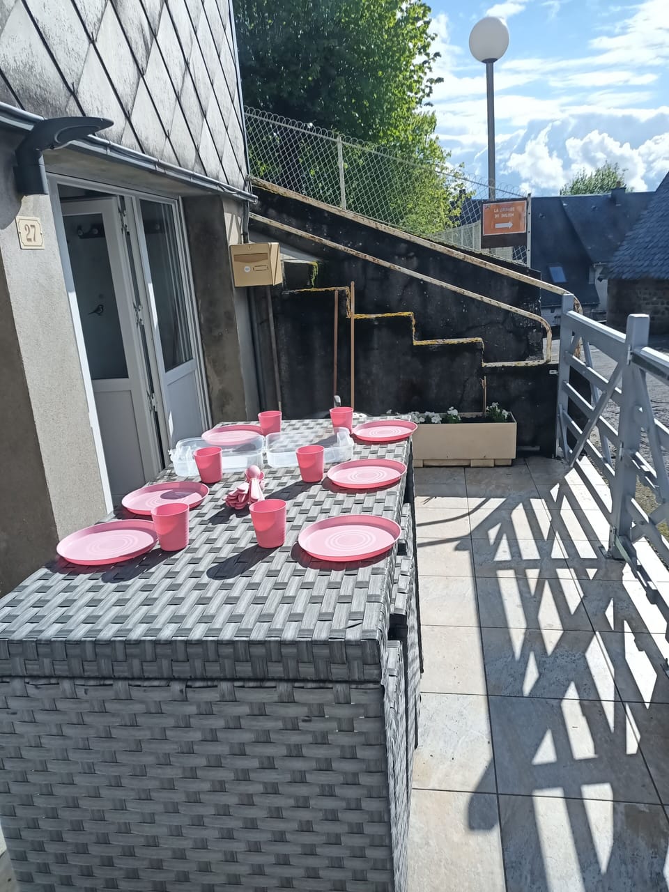 Outdoor dining