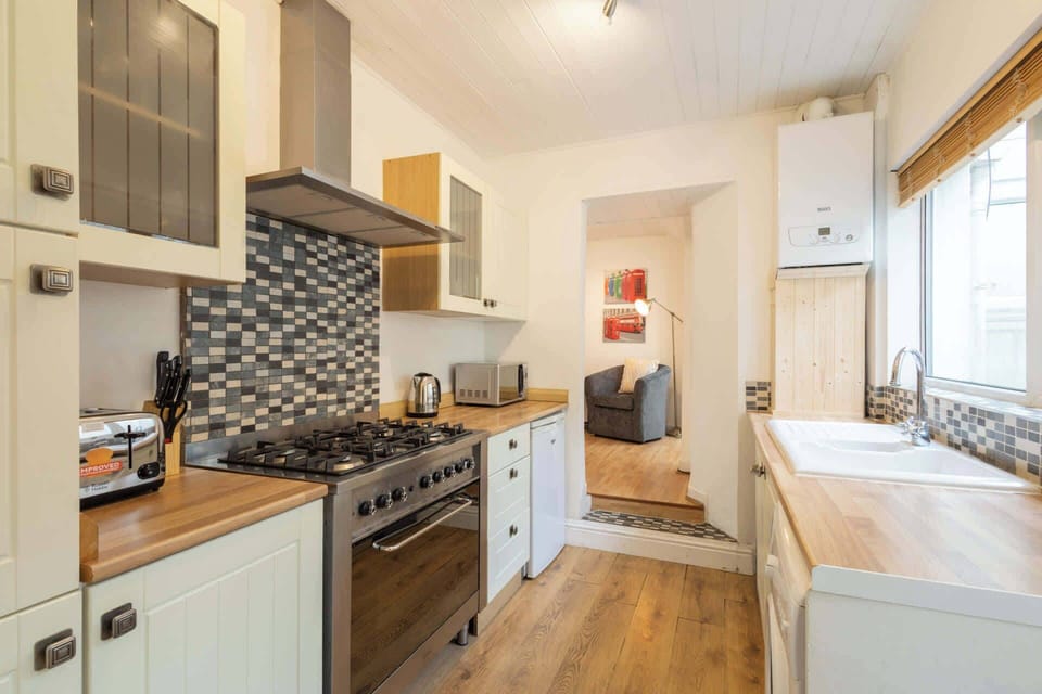 Wind Rose Cottage, Amble - Host & Stay