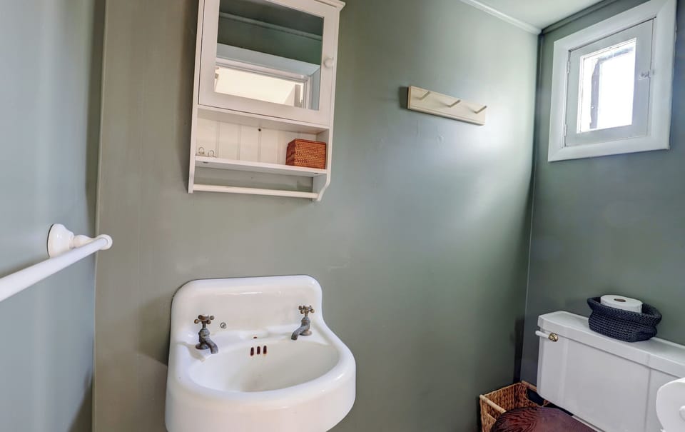 Powder room on the ground floor