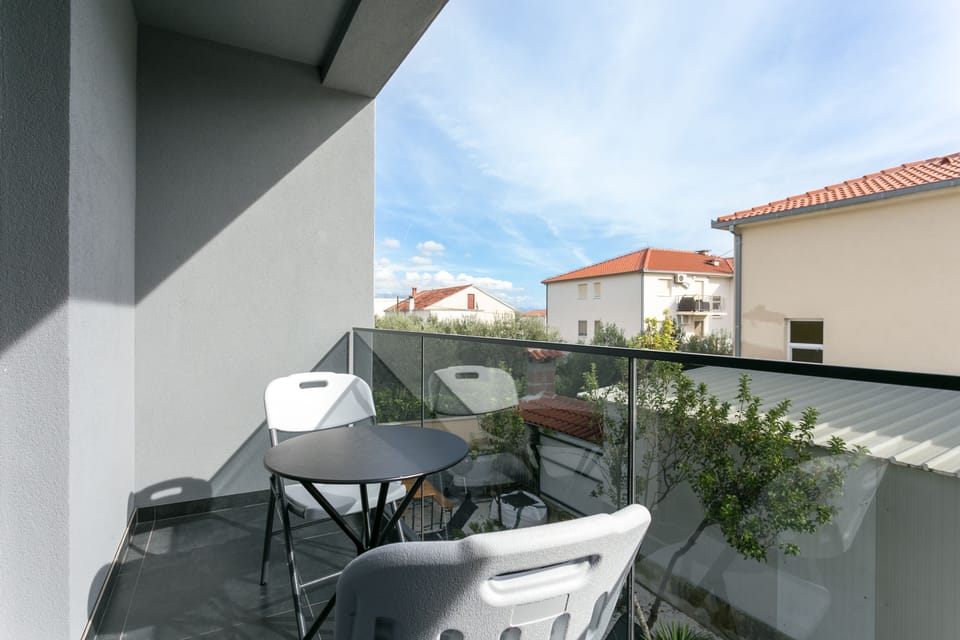 Balcony 4