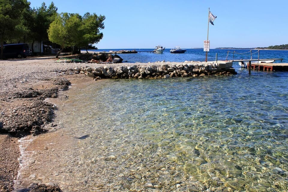 Nearby beaches
