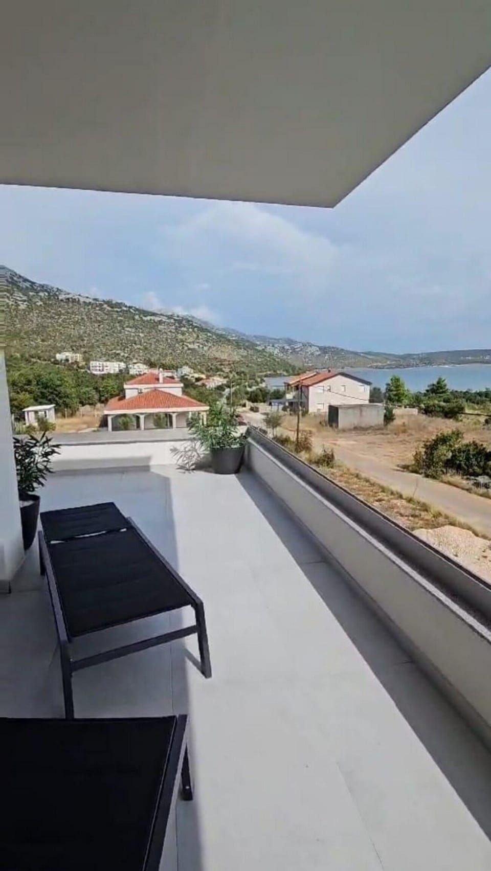 Balcony 2