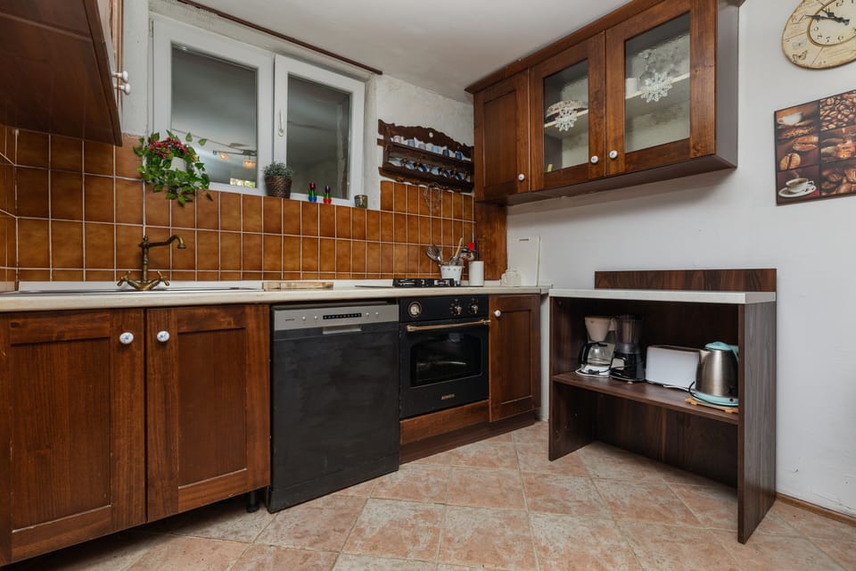 Kitchen 2