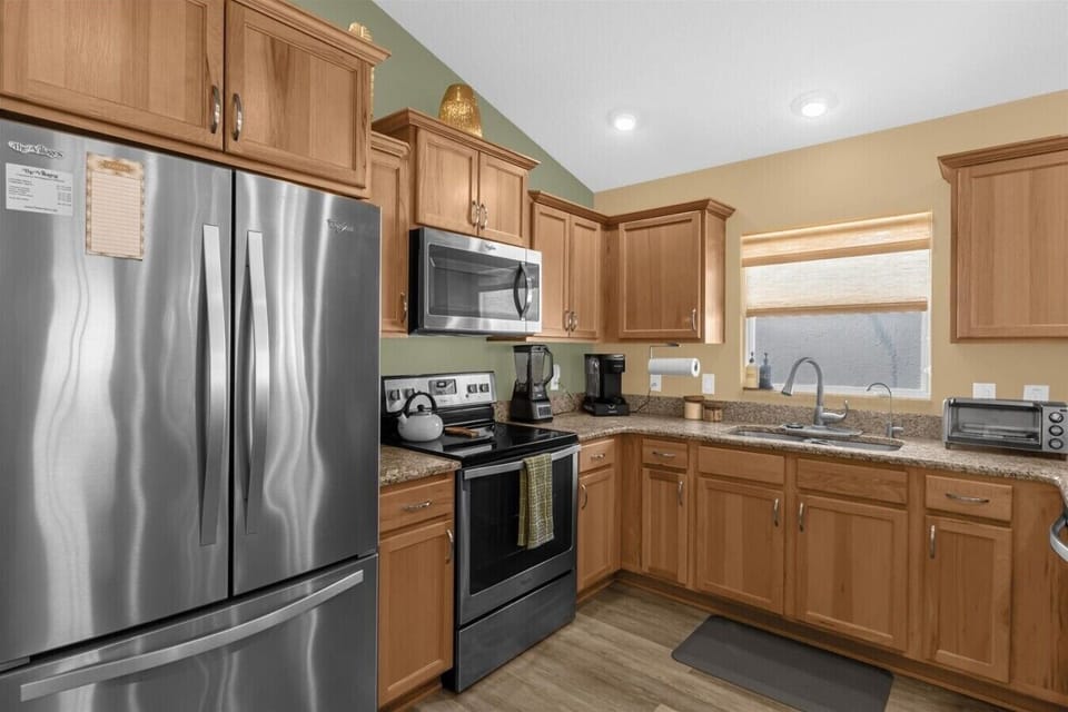 19-3368 Sebastion Ave  (11)