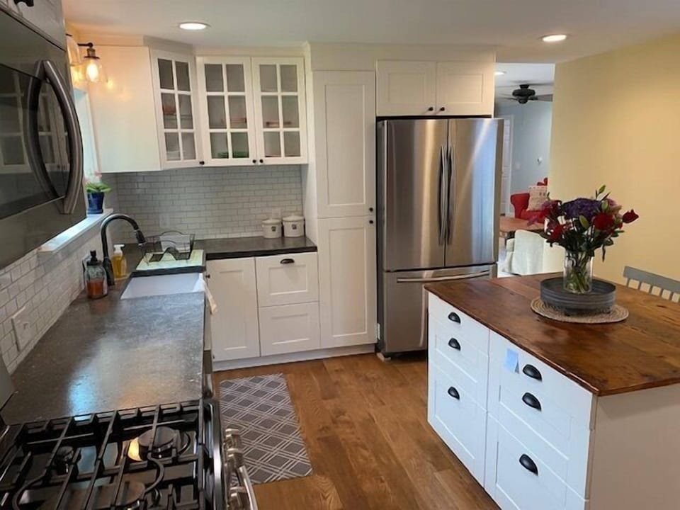 Downstairs Unit A Kitchen 