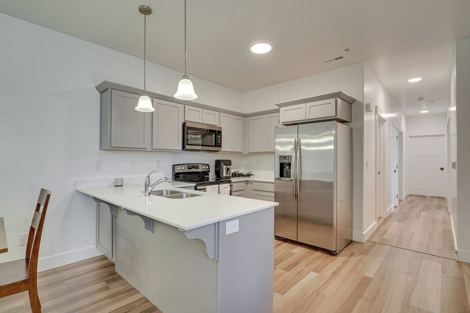 Kitchen | Keurig Coffee Maker | Dishwasher | Cooking Basics