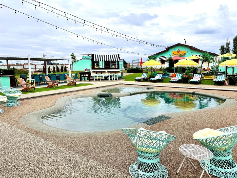 The pool has lights and bubblers!