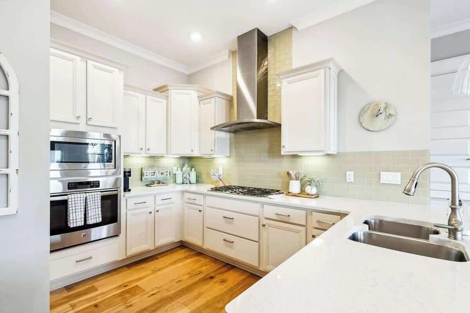 Fully stocked gourmet kitchen. Perfect for cooking together!