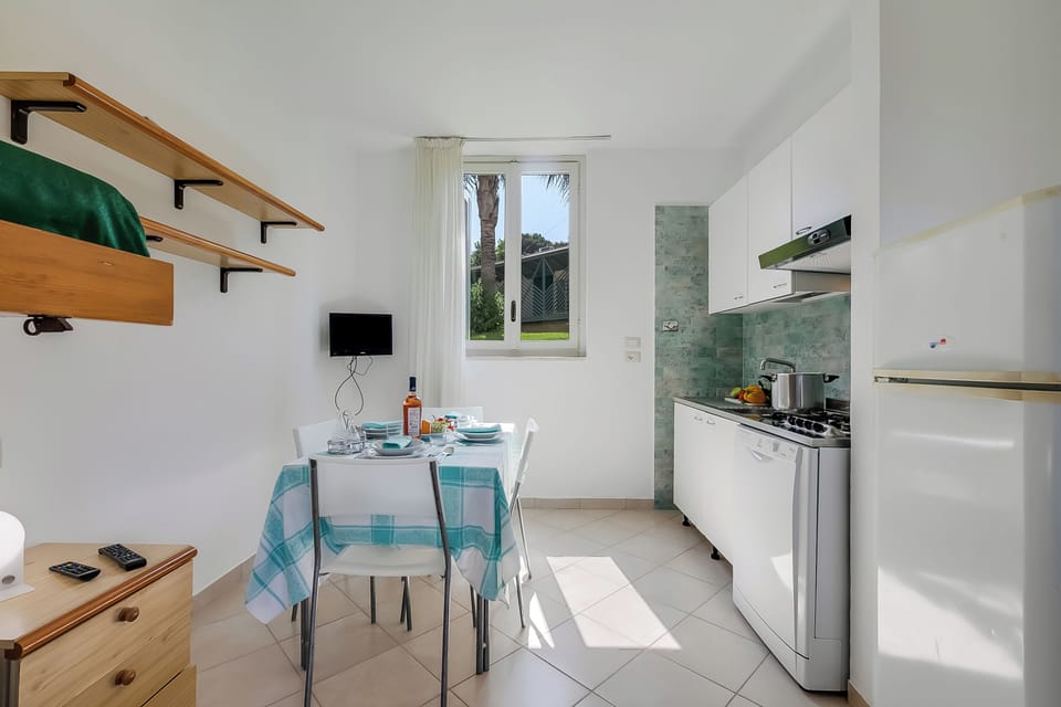 Kitchen and dining area