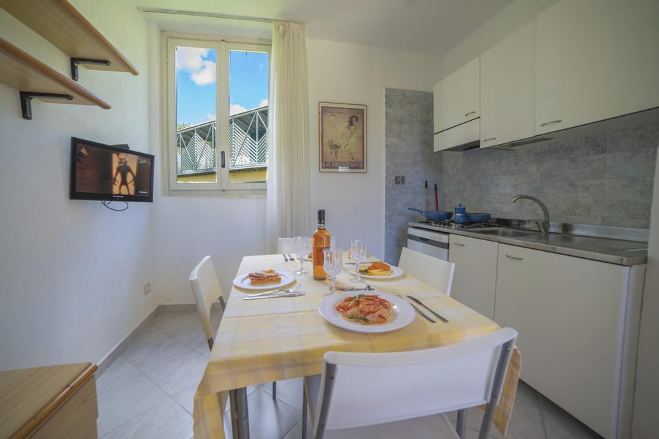 Kitchen and dining area