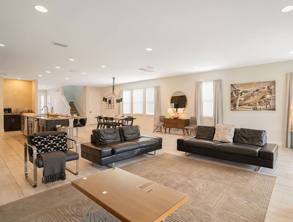 Just imagine your group together enjoying this lovely stylish space!