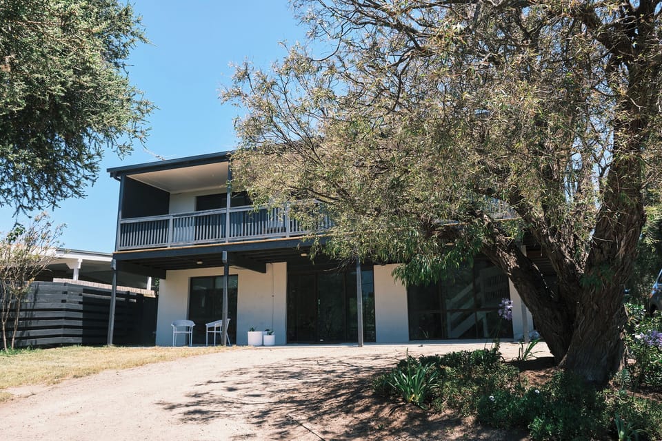 Frontyard/Facade