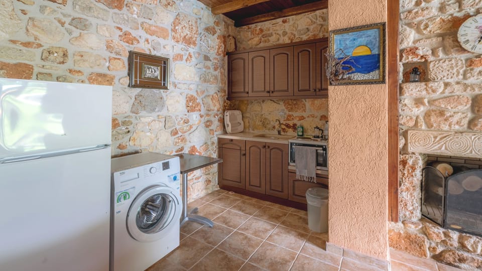 Stone Made Private Pool Villa II, Kriopigi (23)