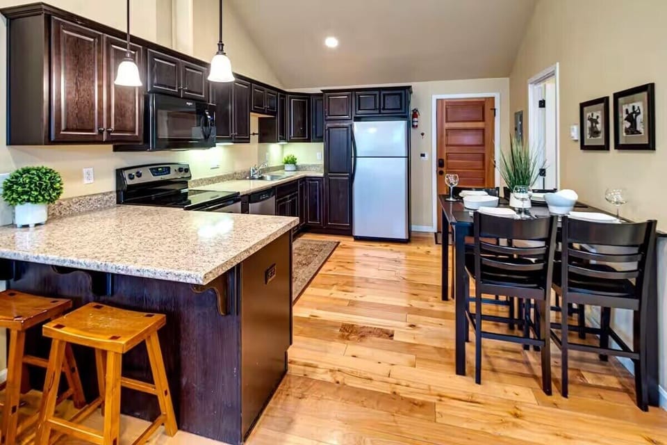 Gourmet Kitchen