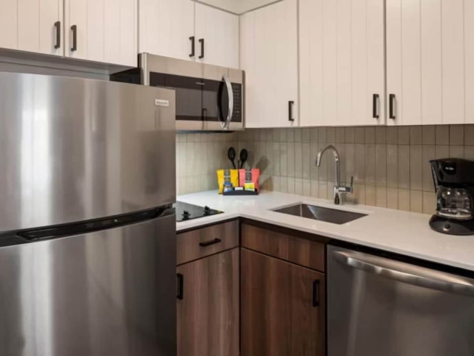 Settle in with an easy kitchenette for snacks and mornings.