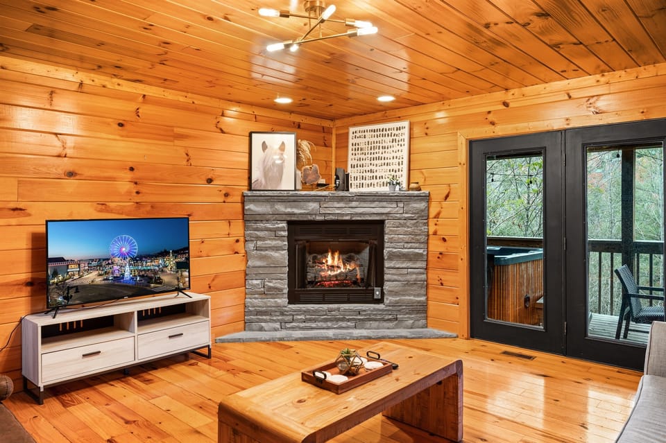 Gas fireplace in the living room