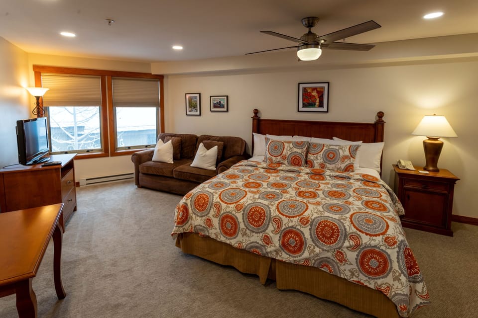 Indoors, Furniture, Screen, Ceiling Fan, Bed