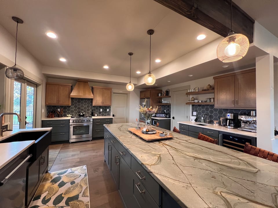 Open kitchen and dinning area