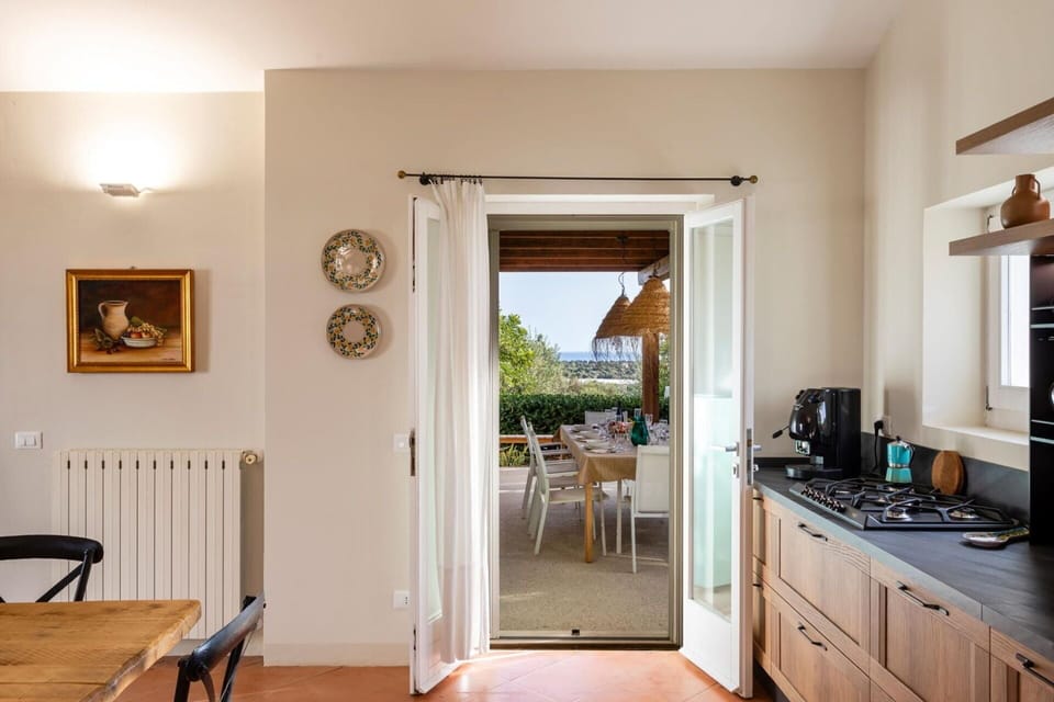 Dining Room, Kitchen