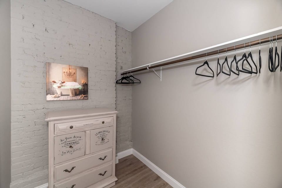 Plenty of closet space available in the Main Bedroom's walk-in closet!
