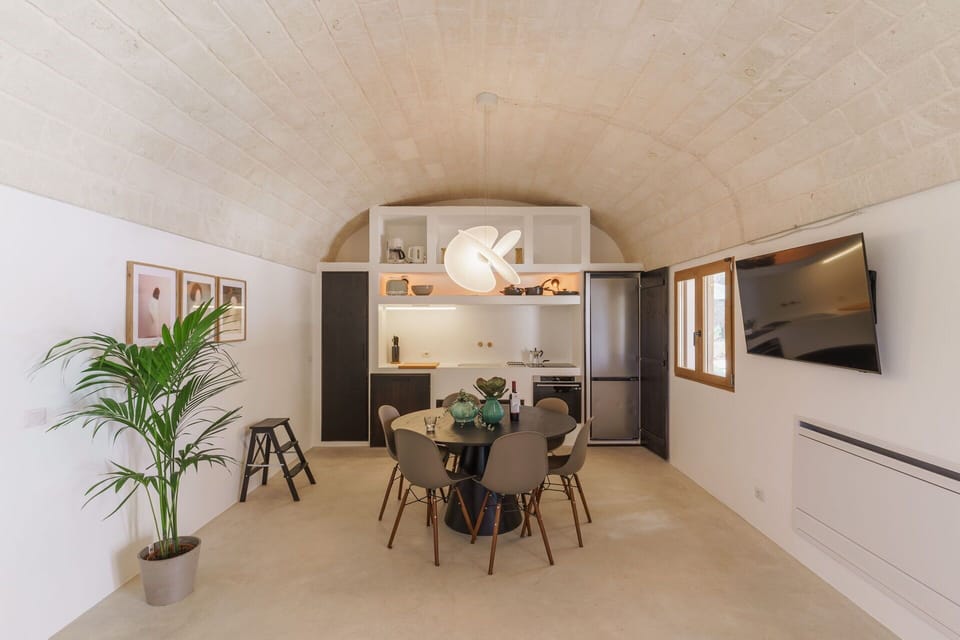 Interior Design, Furniture, Wood, Flooring, Ceiling, Floor, Lighting, Room, Light Fixture, Wood Stain