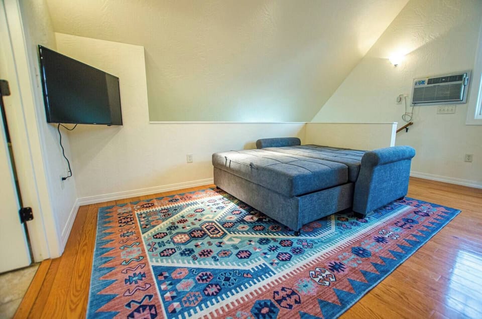Additional guests may make use of the convertible sofa bed.