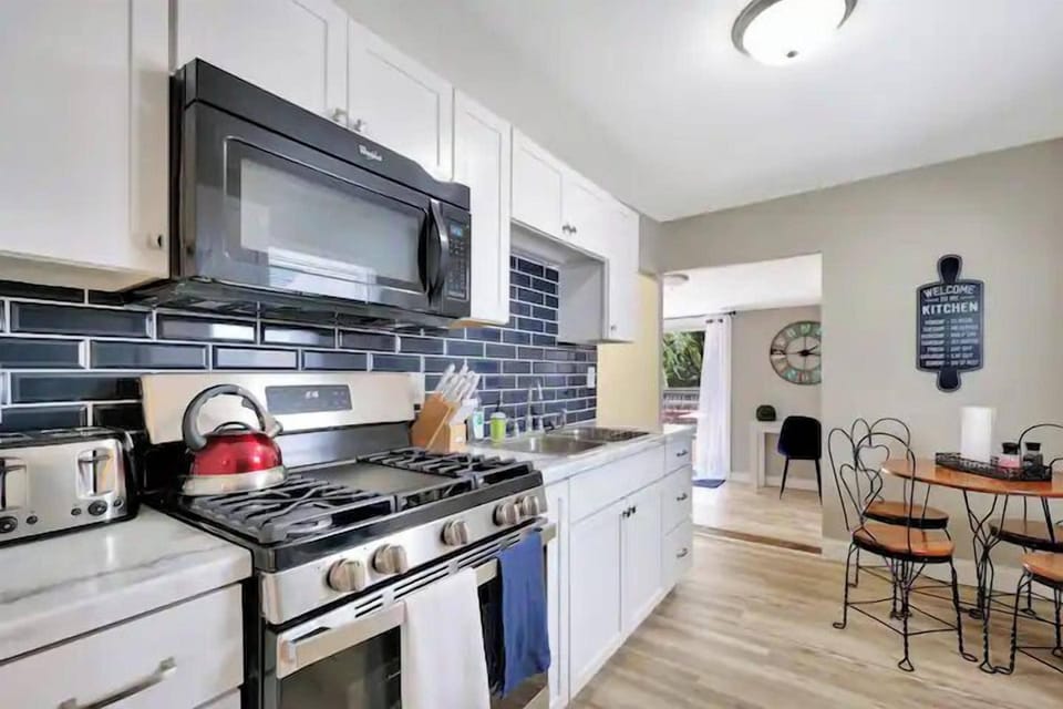 Kitchen towards back room