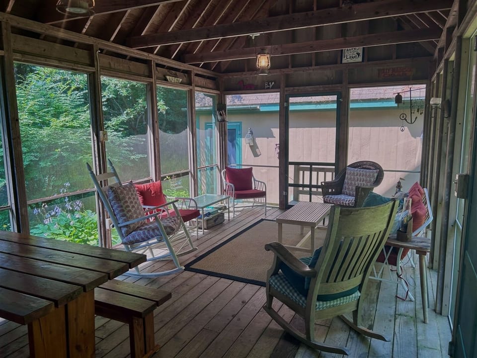 Screen Porch
