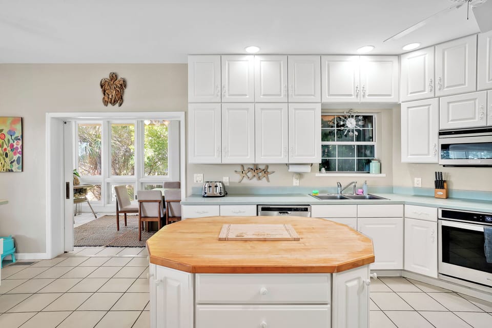 Kitchen Islands