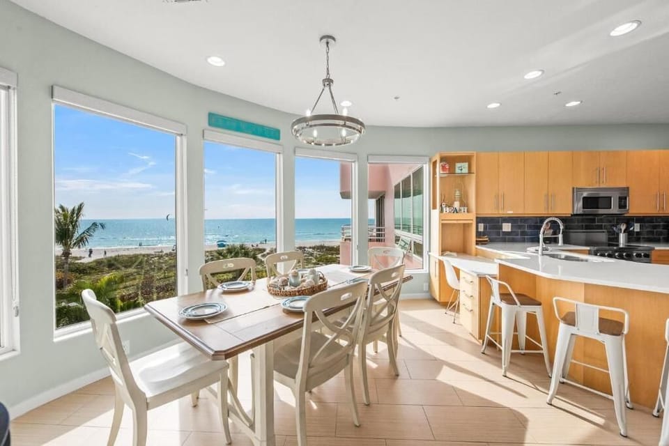 Dining table with views