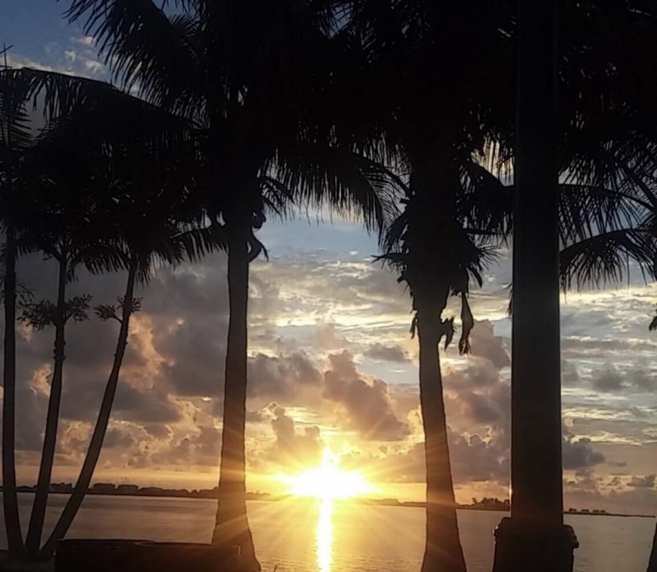 Sunsets are beautiful!