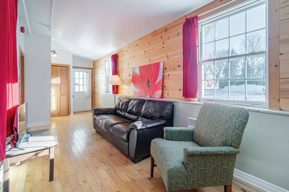 Living room (2)