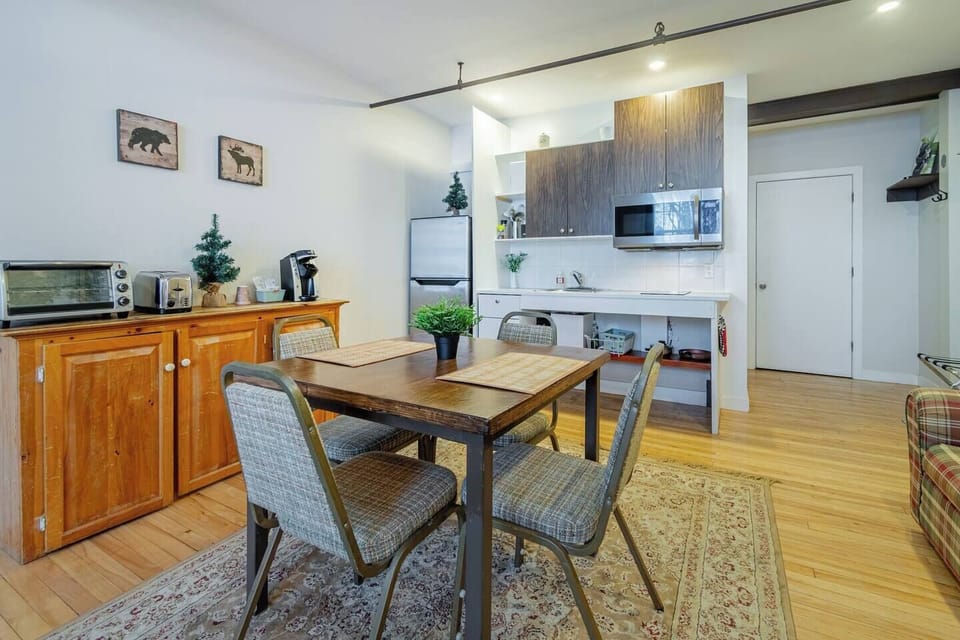 Kitchenette (1)