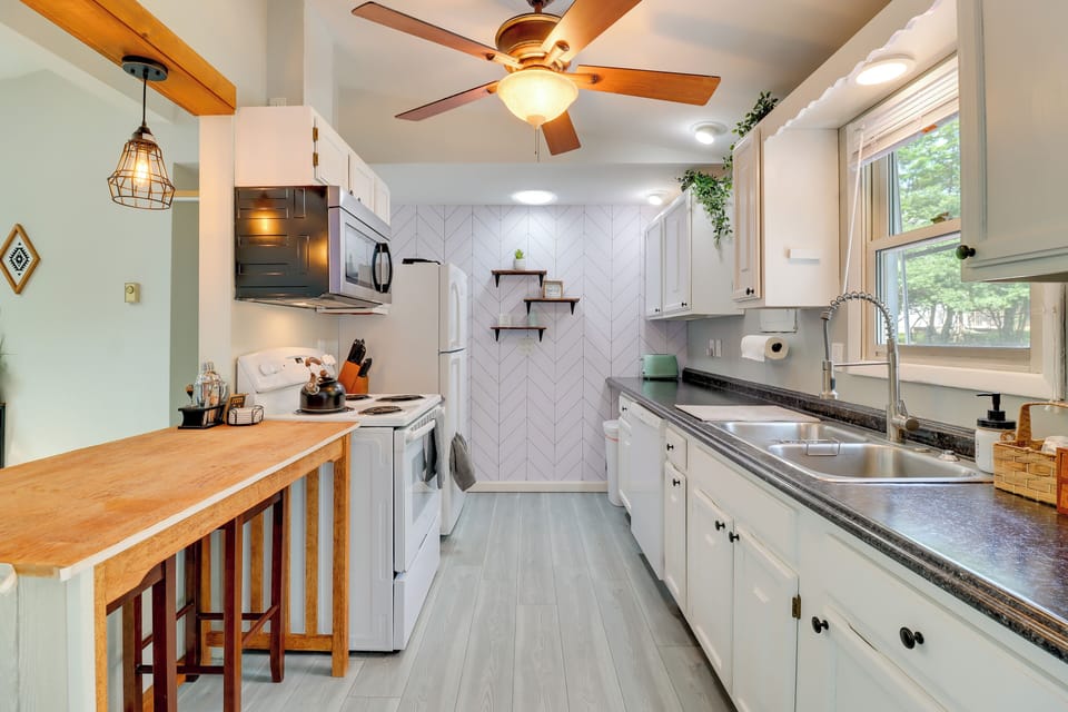 Kitchen | Cooking Basics Supplied