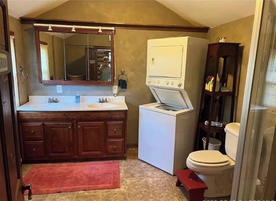 Washer and dryer included 