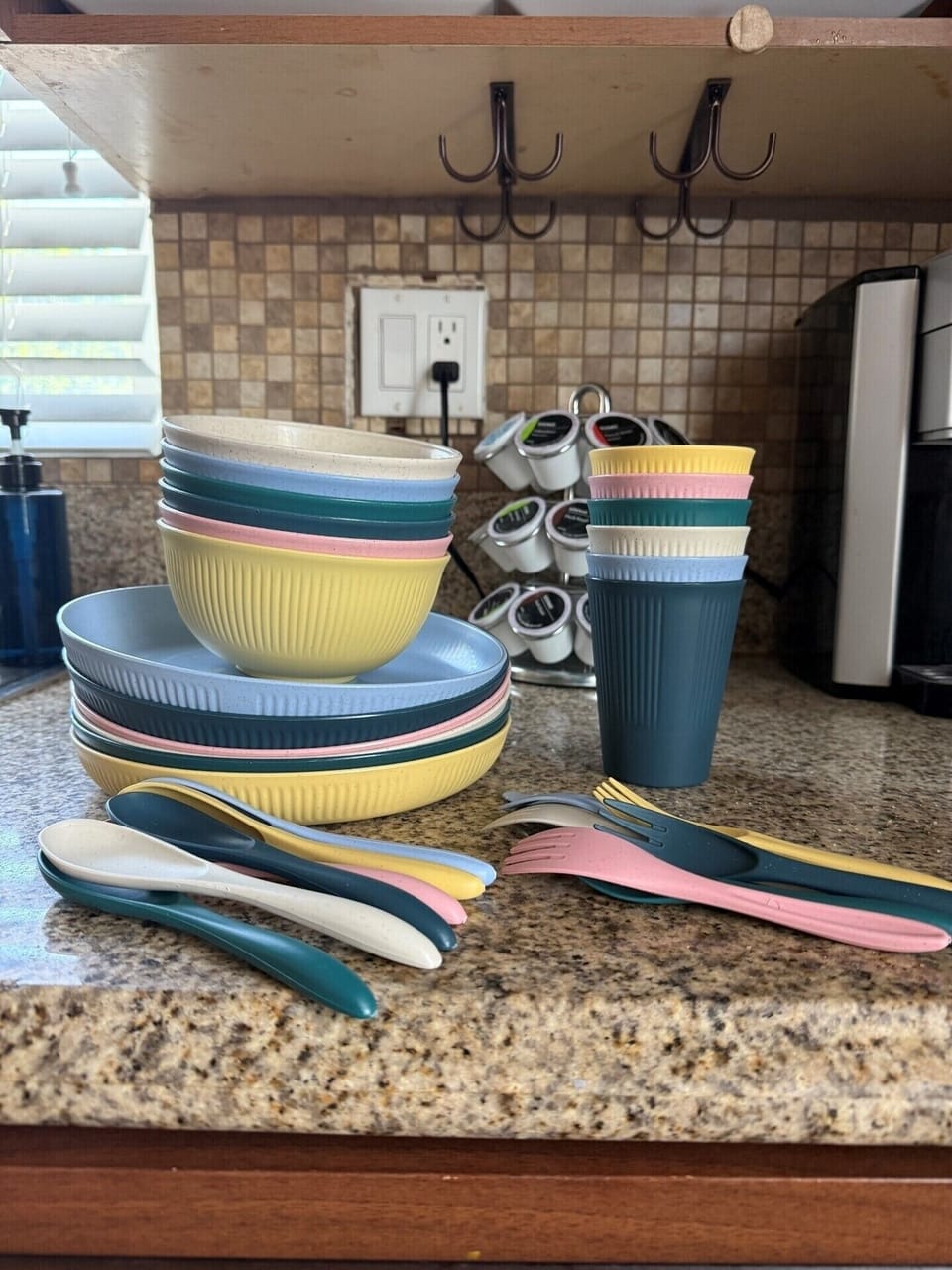 plastic dinnerware set for children