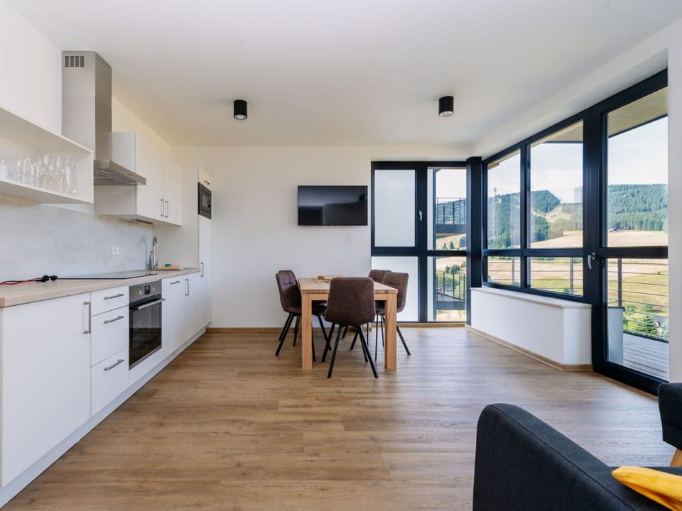 Wood, Interior Design, Flooring, Apartment, Floor, Ceiling, Room, Home, Wood Flooring, Hardwood