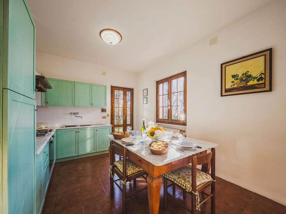 Interior Design, Flooring, Wood, Furniture, Ceiling, Floor, Kitchen, Room, Countertop, Lighting